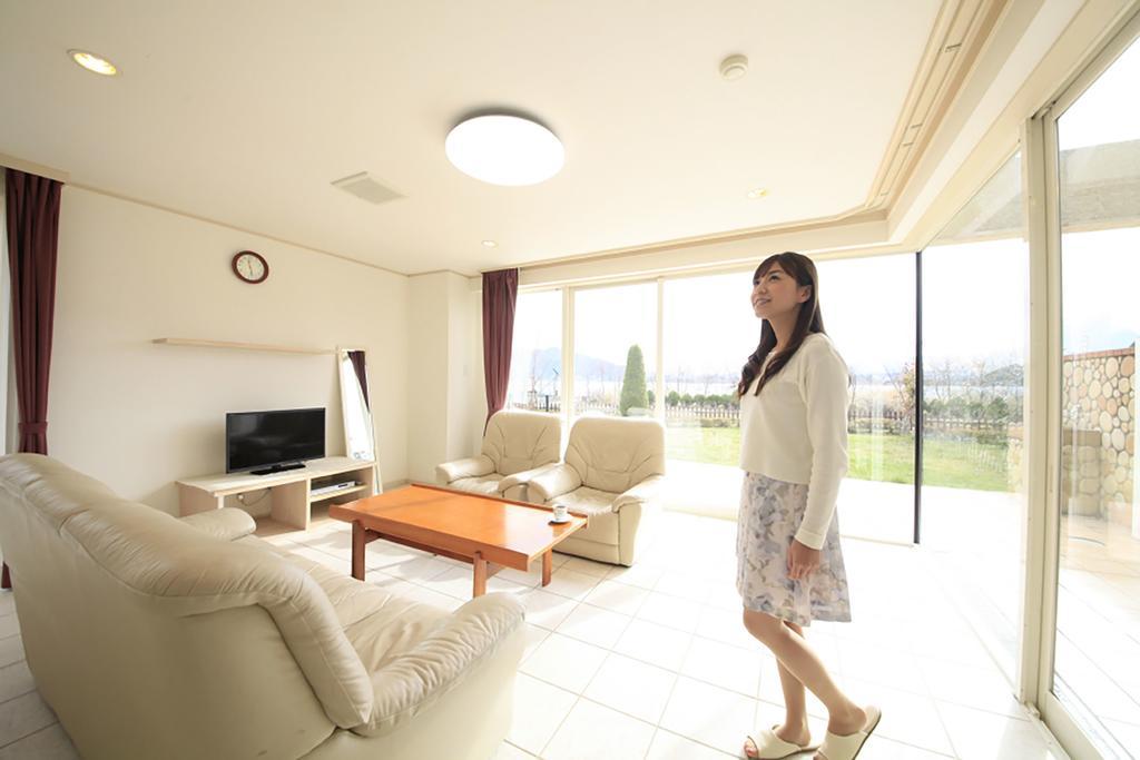 Kawaguchiko Urban Resort Villa Fujikawaguchiko Habitación foto